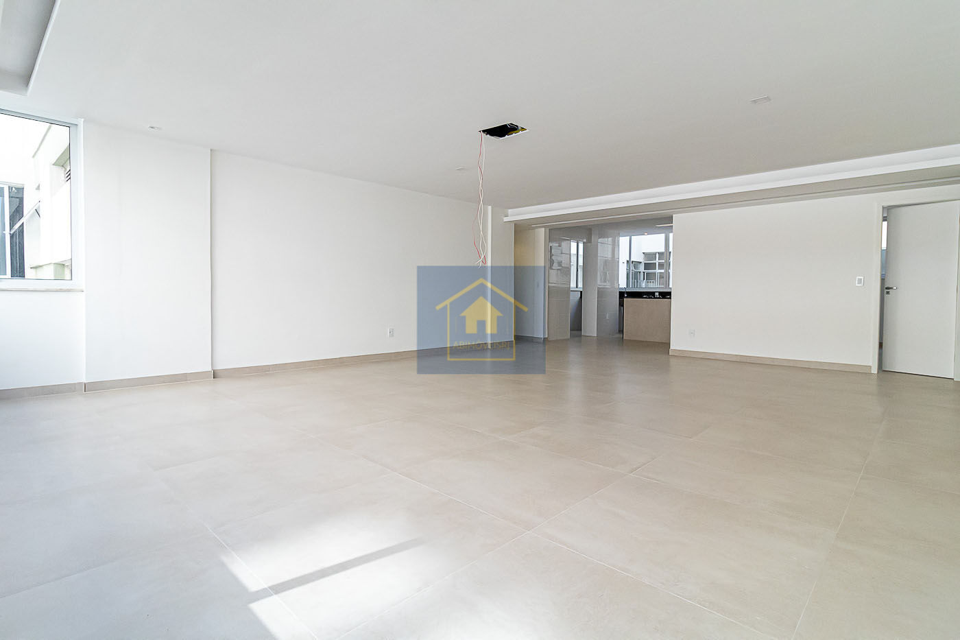 Apartamento à venda com 4 quartos, 155m² - Foto 6