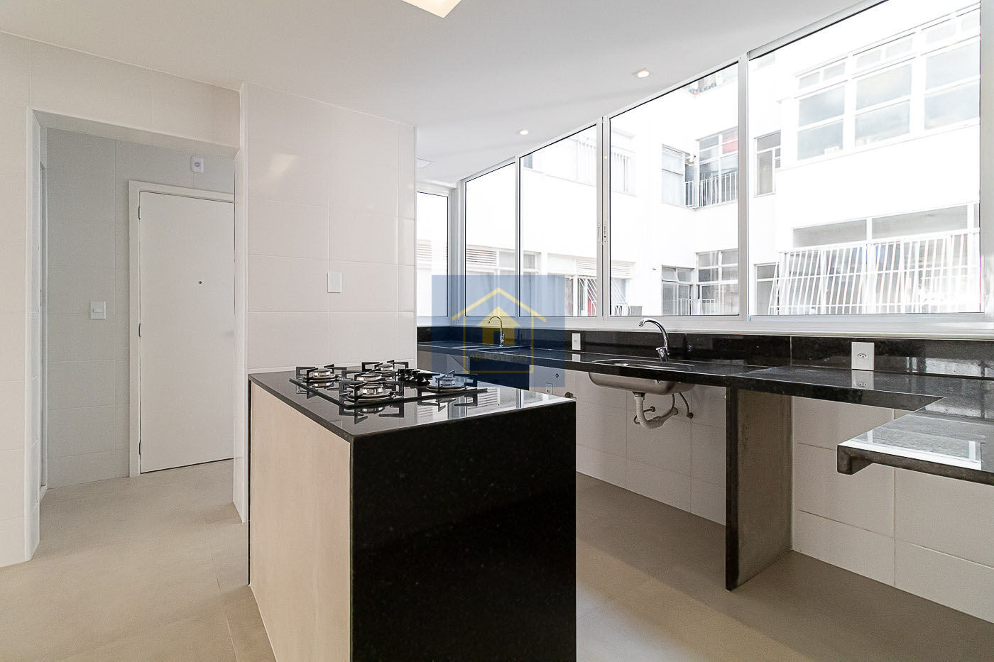 Apartamento à venda com 4 quartos, 155m² - Foto 25