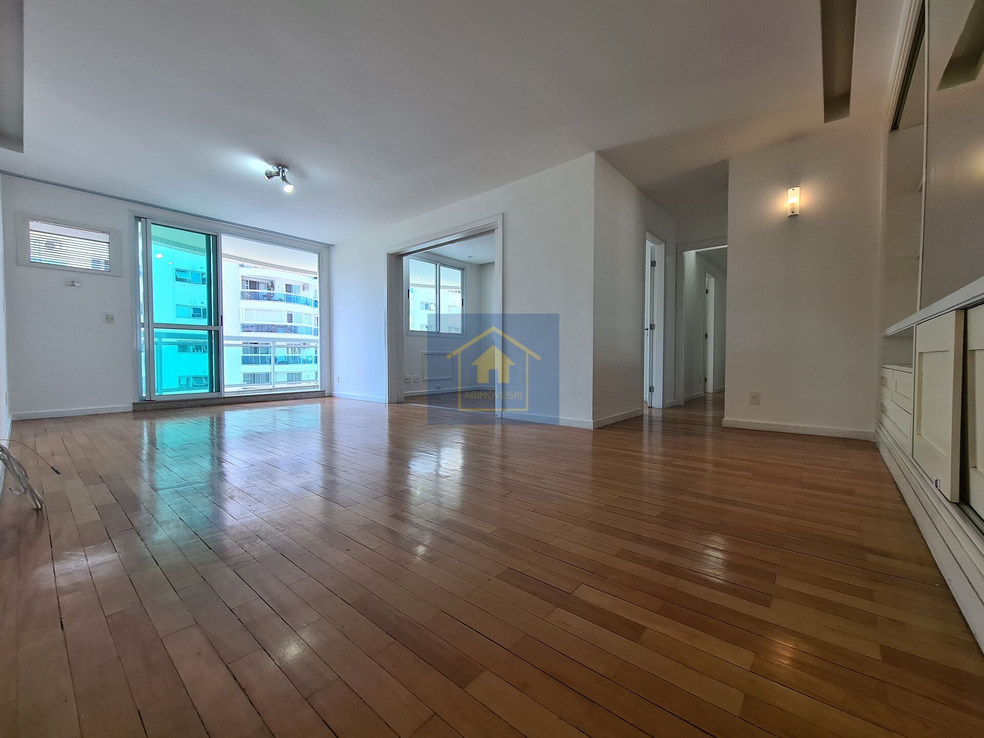 Apartamento à venda com 4 quartos, 151m² - Foto 13