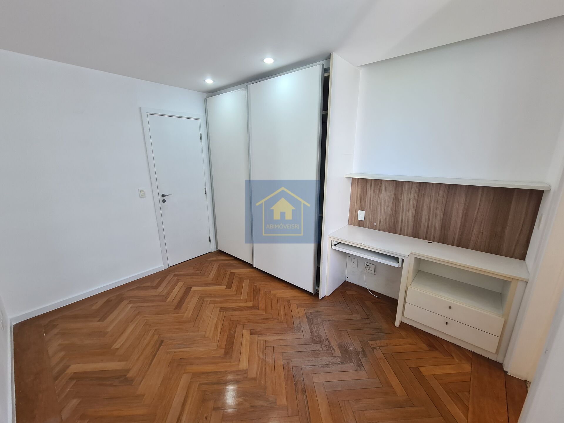 Apartamento à venda com 4 quartos, 151m² - Foto 24