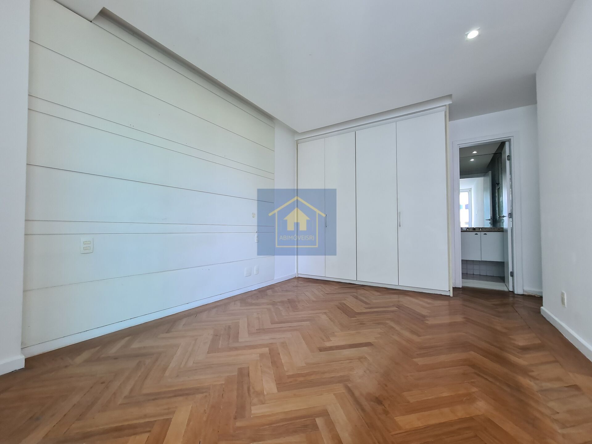 Apartamento à venda com 4 quartos, 151m² - Foto 22