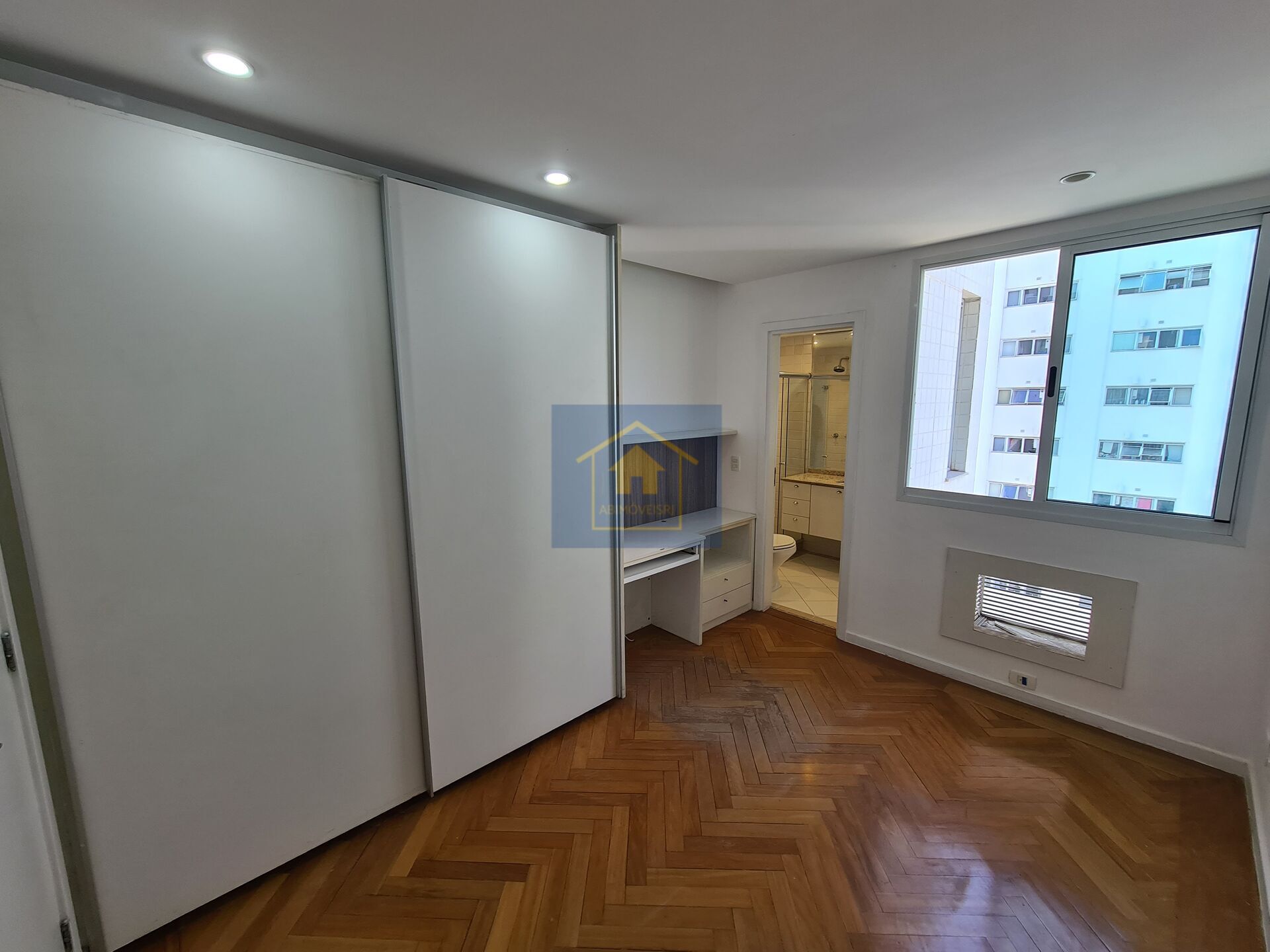 Apartamento à venda com 4 quartos, 151m² - Foto 23