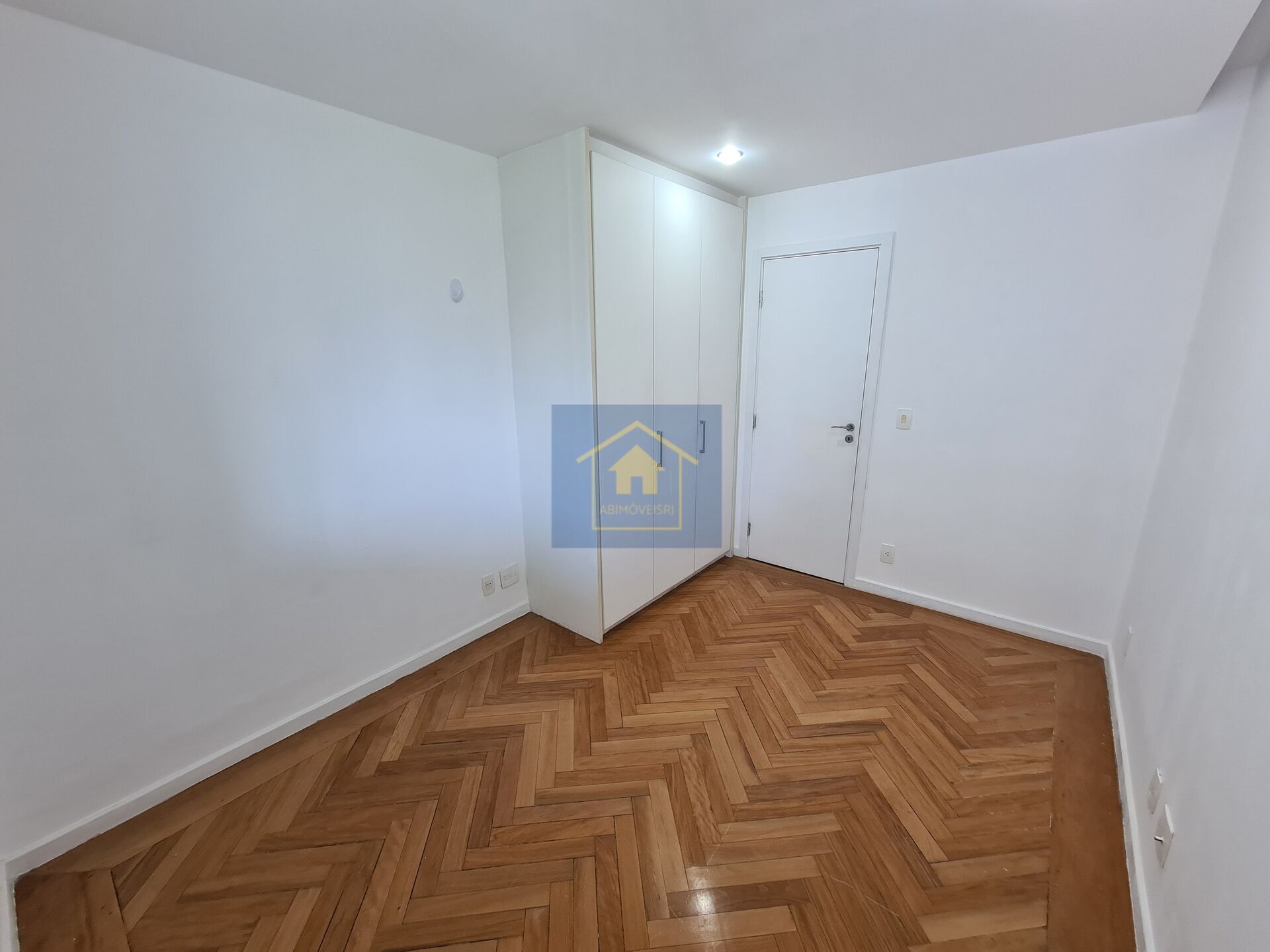 Apartamento à venda com 4 quartos, 151m² - Foto 20