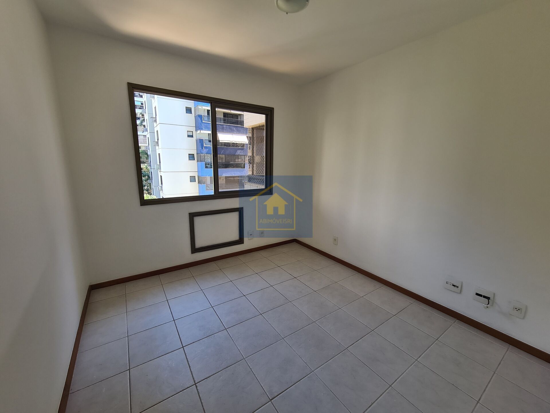 Apartamento à venda com 2 quartos, 74m² - Foto 31