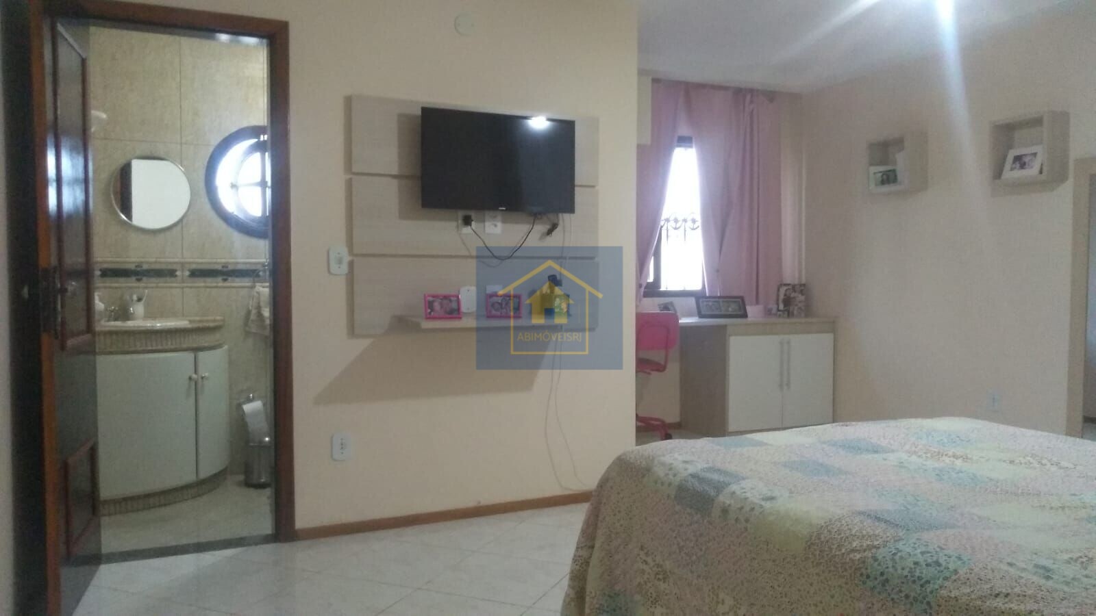 Casa à venda com 4 quartos, 320m² - Foto 17