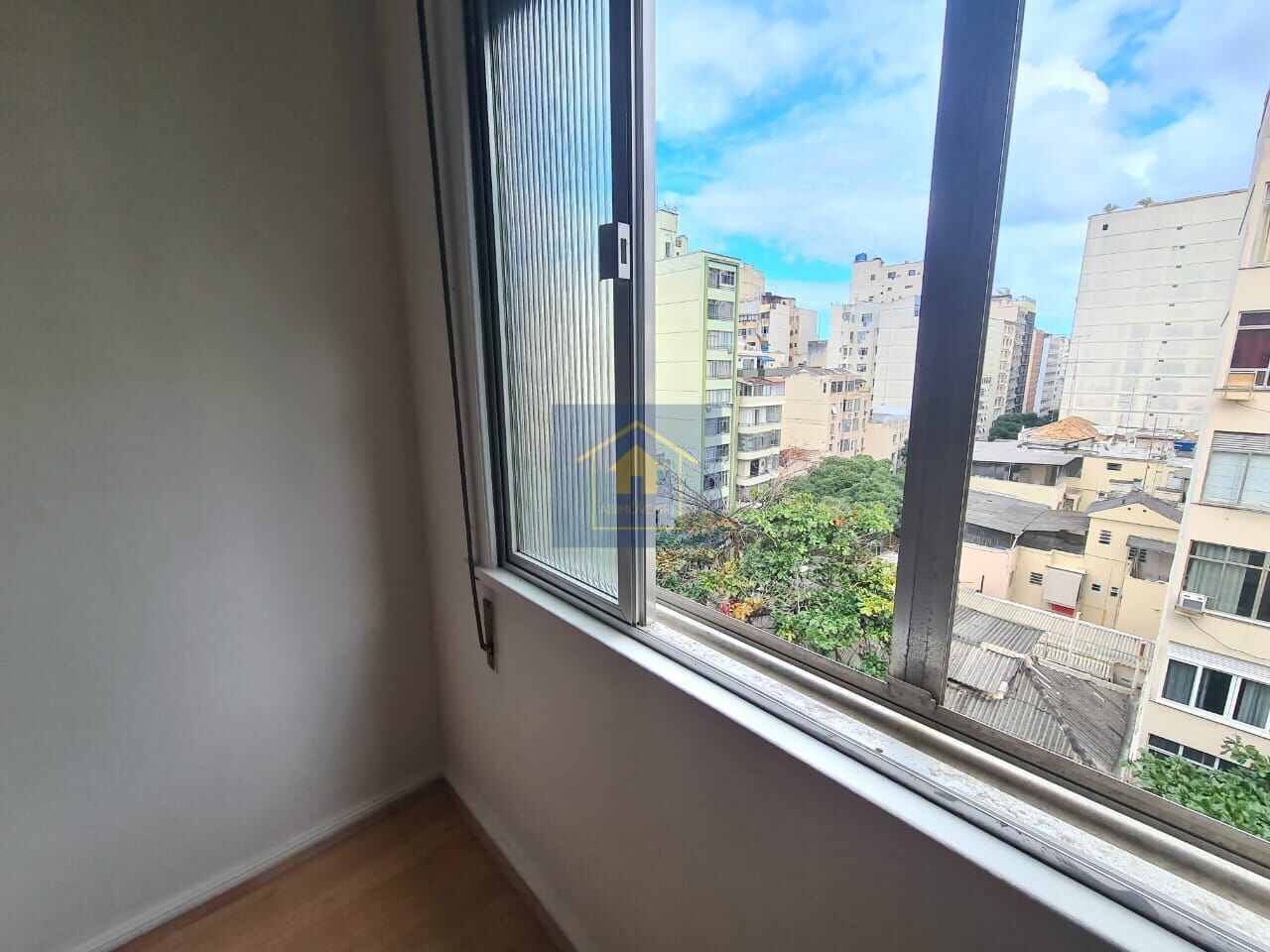 Apartamento à venda com 1 quarto, 33m² - Foto 13