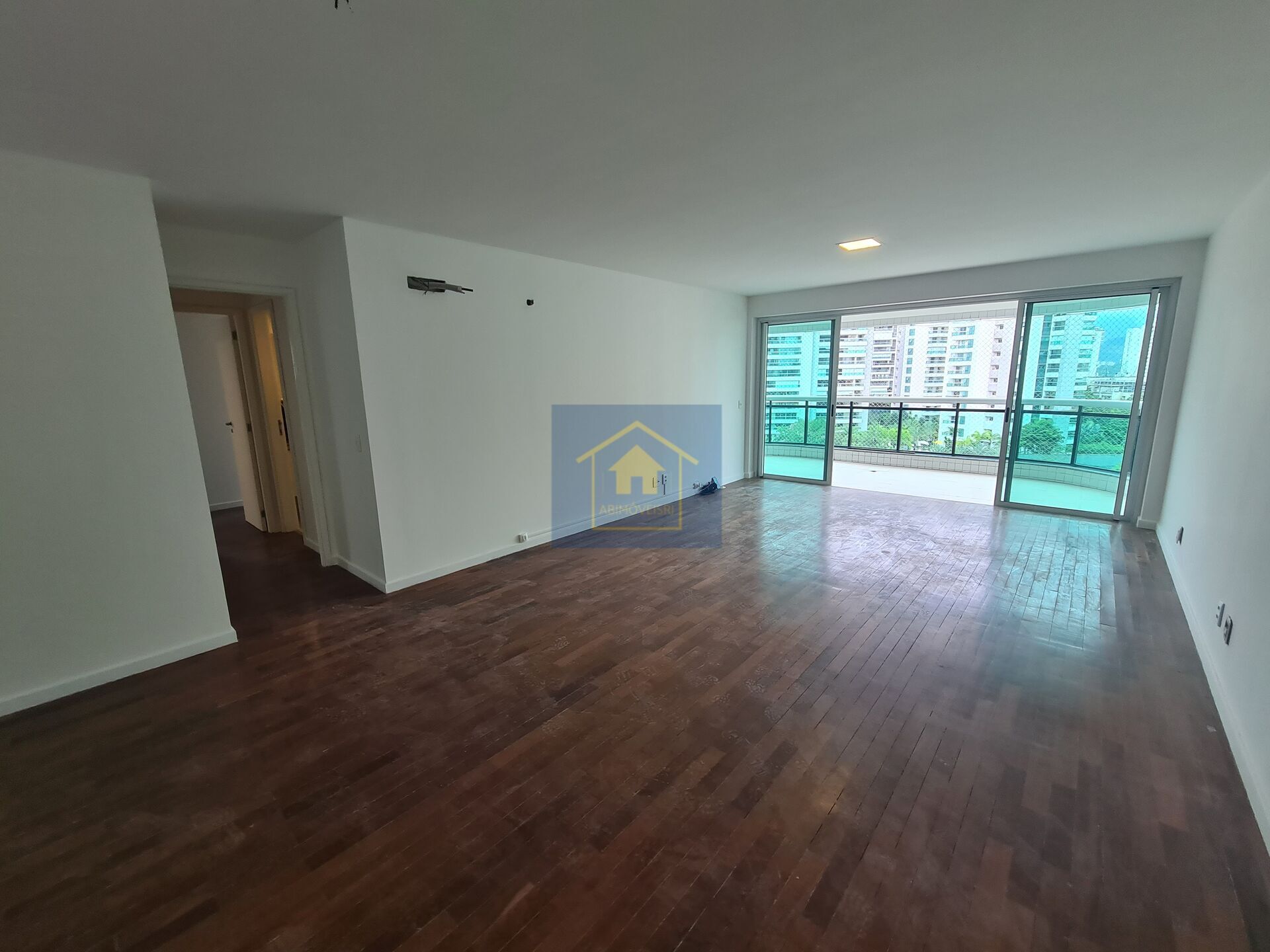 Apartamento à venda com 4 quartos, 157m² - Foto 19