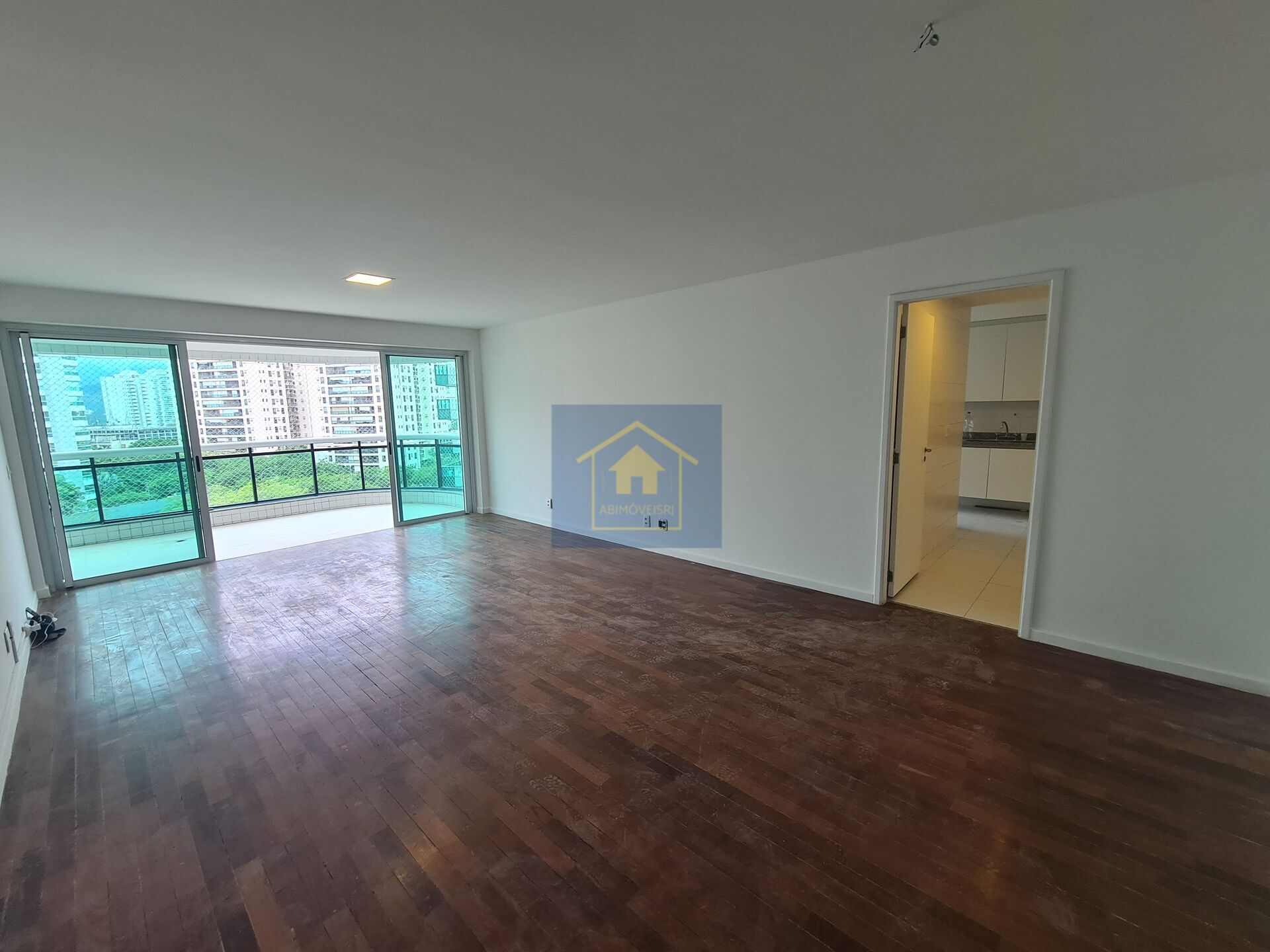 Apartamento à venda com 4 quartos, 157m² - Foto 18