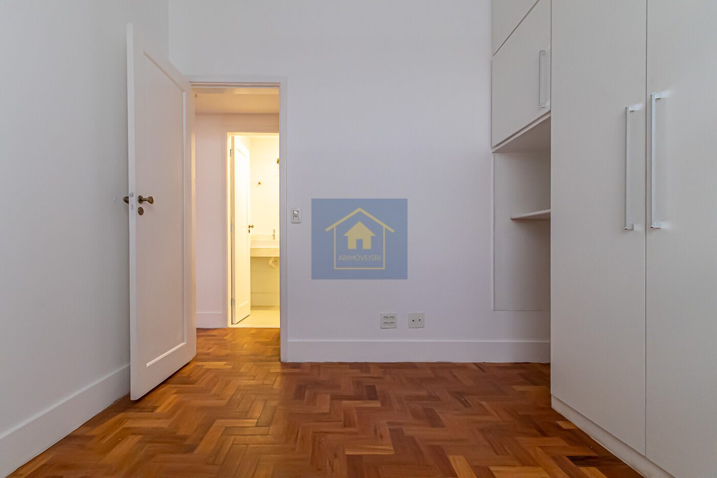 Apartamento à venda com 3 quartos, 90m² - Foto 15