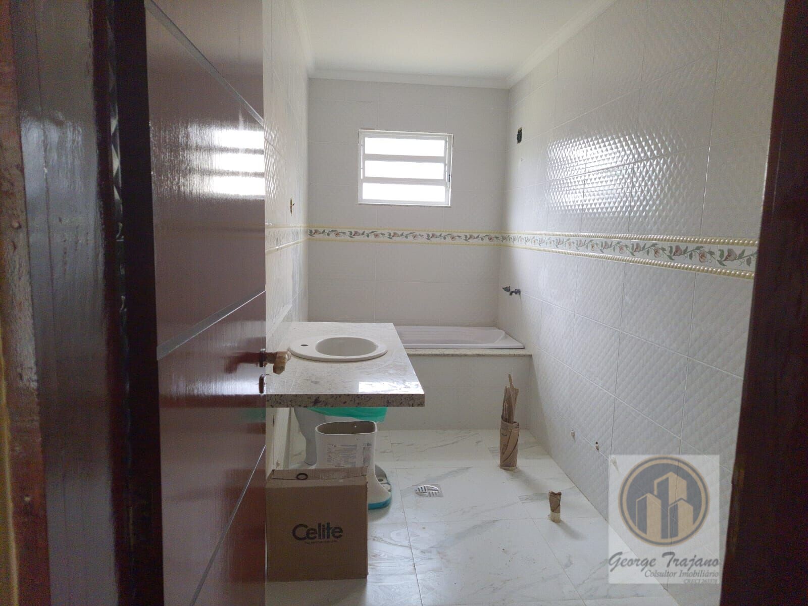 Casa para alugar com 6 quartos, 520m² - Foto 21