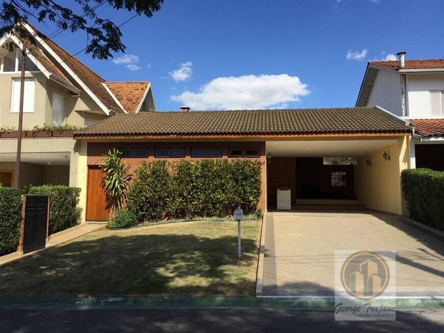 Casa para alugar com 3 quartos, 207m² - Foto 1