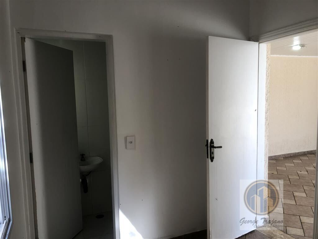 Casa para alugar com 4 quartos, 360m² - Foto 10