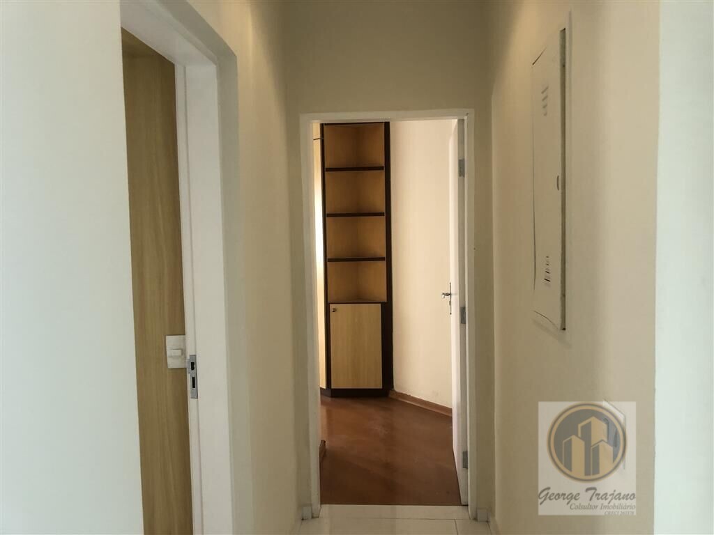 Casa para alugar com 4 quartos, 360m² - Foto 11