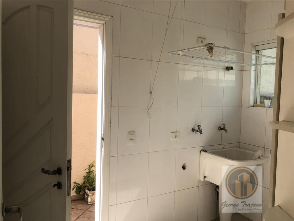 Casa para alugar com 4 quartos, 360m² - Foto 13