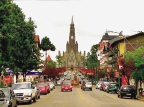 Imóveis em Canela? As melhores opções em Apartamentos, Casas e Terrenos estão aqui.