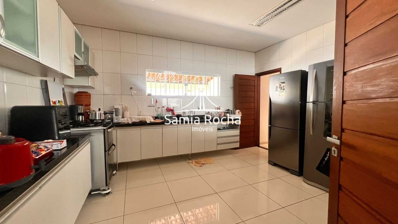 Casa à venda com 4 quartos, 306m² - Foto 8