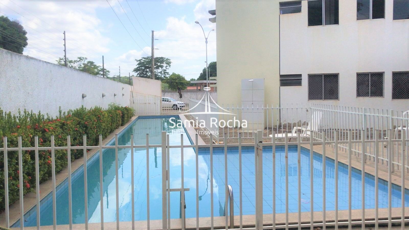 Apartamento à venda com 2 quartos, 49m² - Foto 2