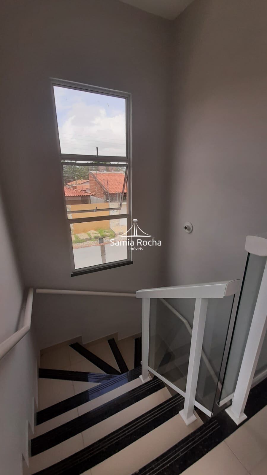 Casa à venda com 3 quartos, 99m² - Foto 12