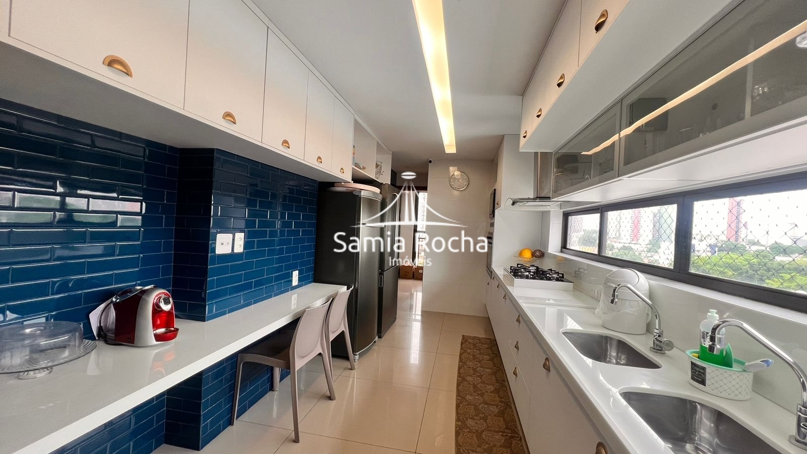 Apartamento à venda com 4 quartos, 225m² - Foto 15