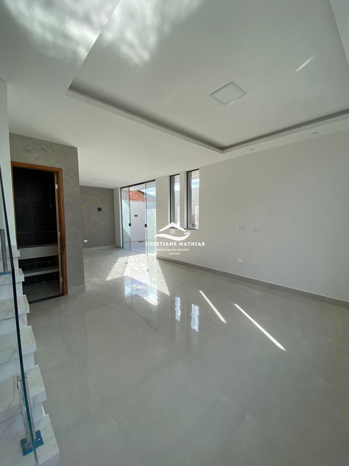 Casa à venda com 3 quartos, 122m² - Foto 3