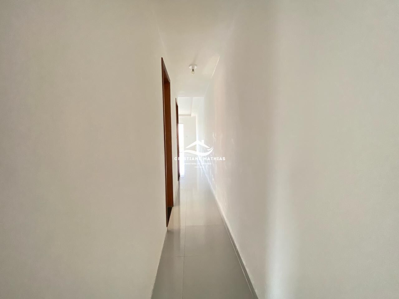 Casa à venda com 2 quartos, 70m² - Foto 21