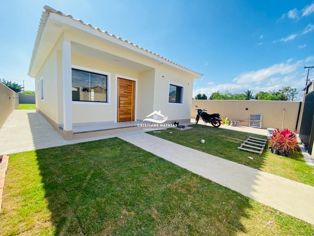 Casa à venda com 3 quartos, 110m² - Foto 1