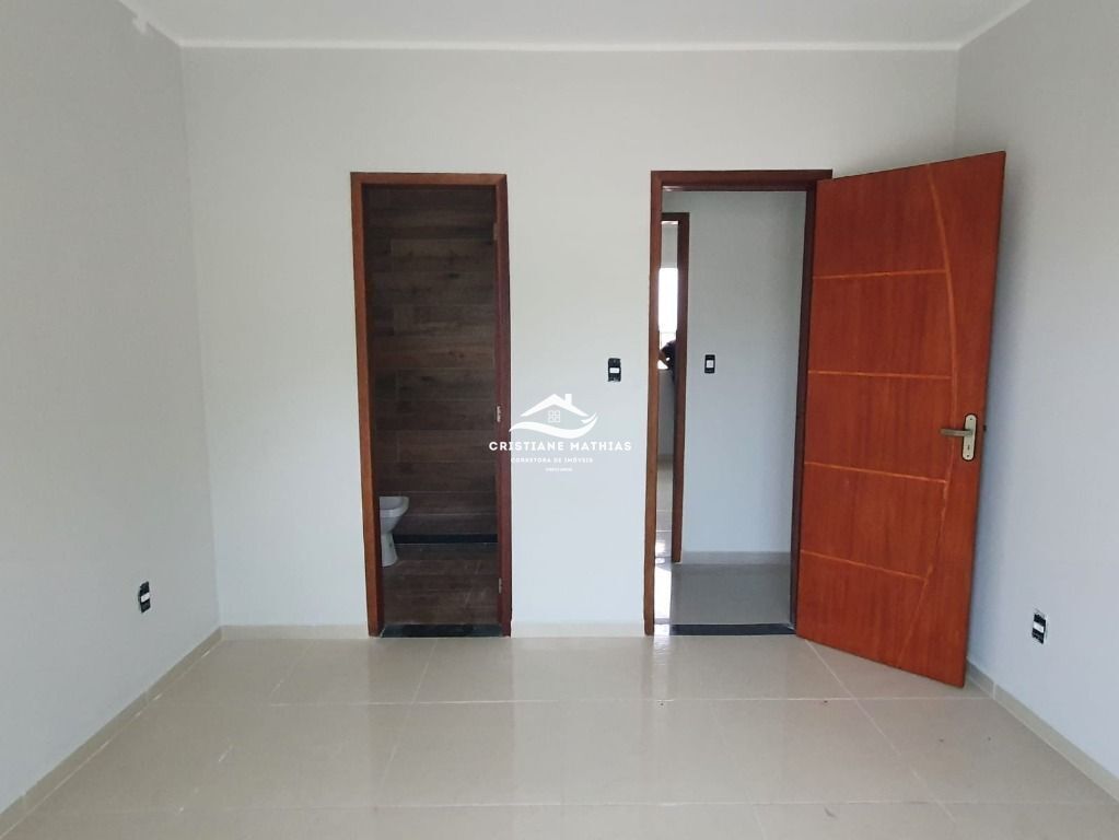 Casa à venda com 2 quartos, 75m² - Foto 12