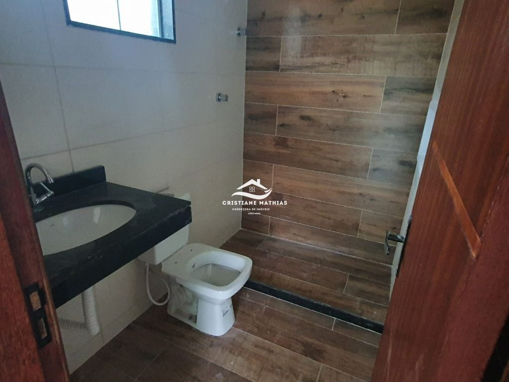 Casa à venda com 2 quartos, 75m² - Foto 13