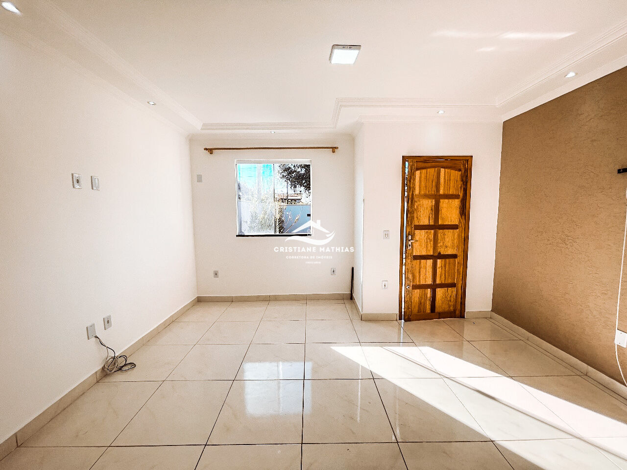 Casa à venda com 2 quartos, 90m² - Foto 11