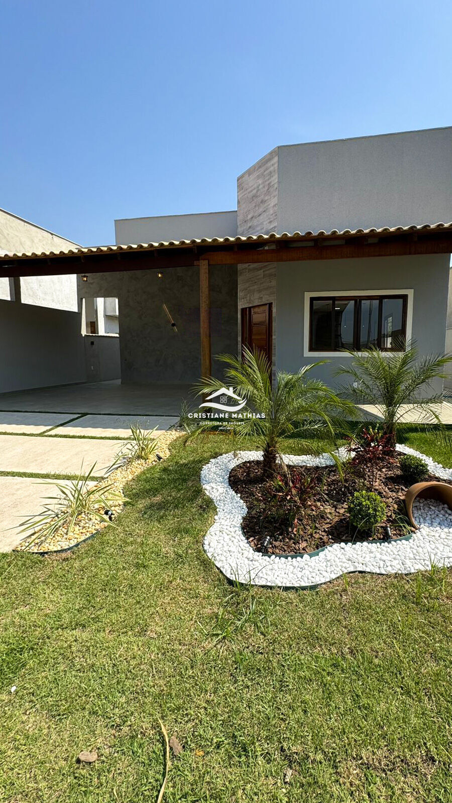 Casa à venda com 3 quartos, 147m² - Foto 1