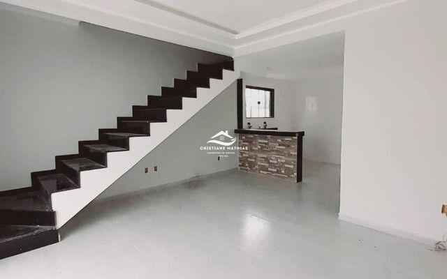 Casa à venda com 2 quartos, 80m² - Foto 2