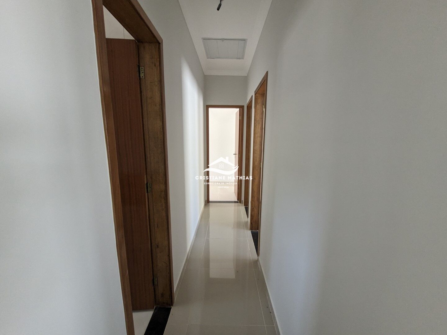 Casa à venda com 3 quartos, 76m² - Foto 11