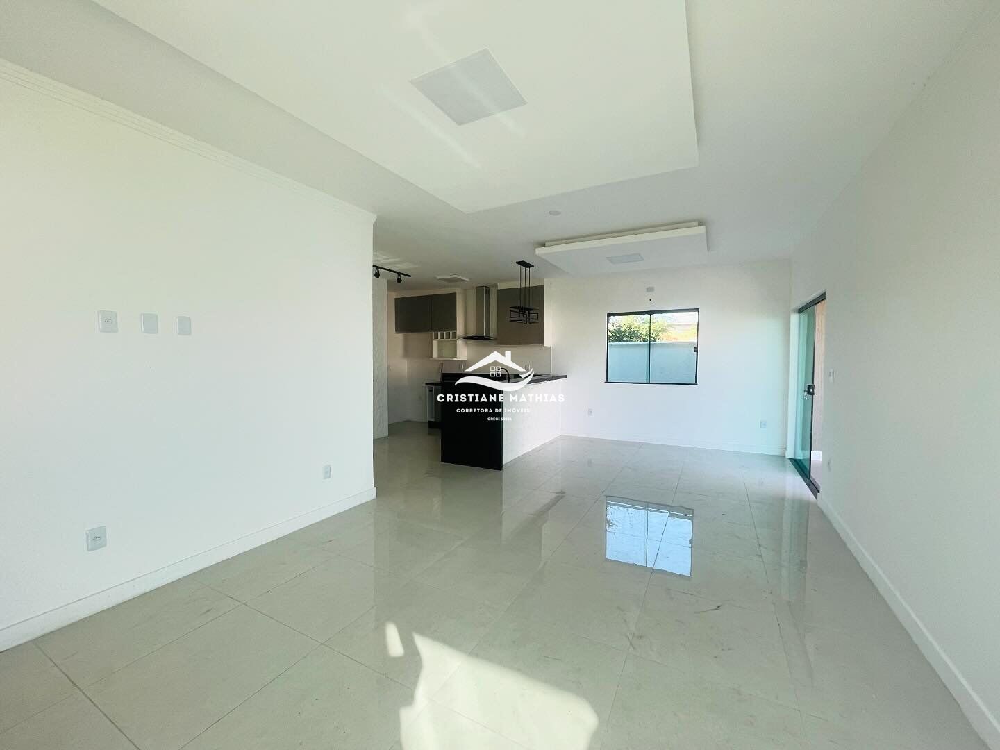 Casa à venda com 3 quartos, 99m² - Foto 4