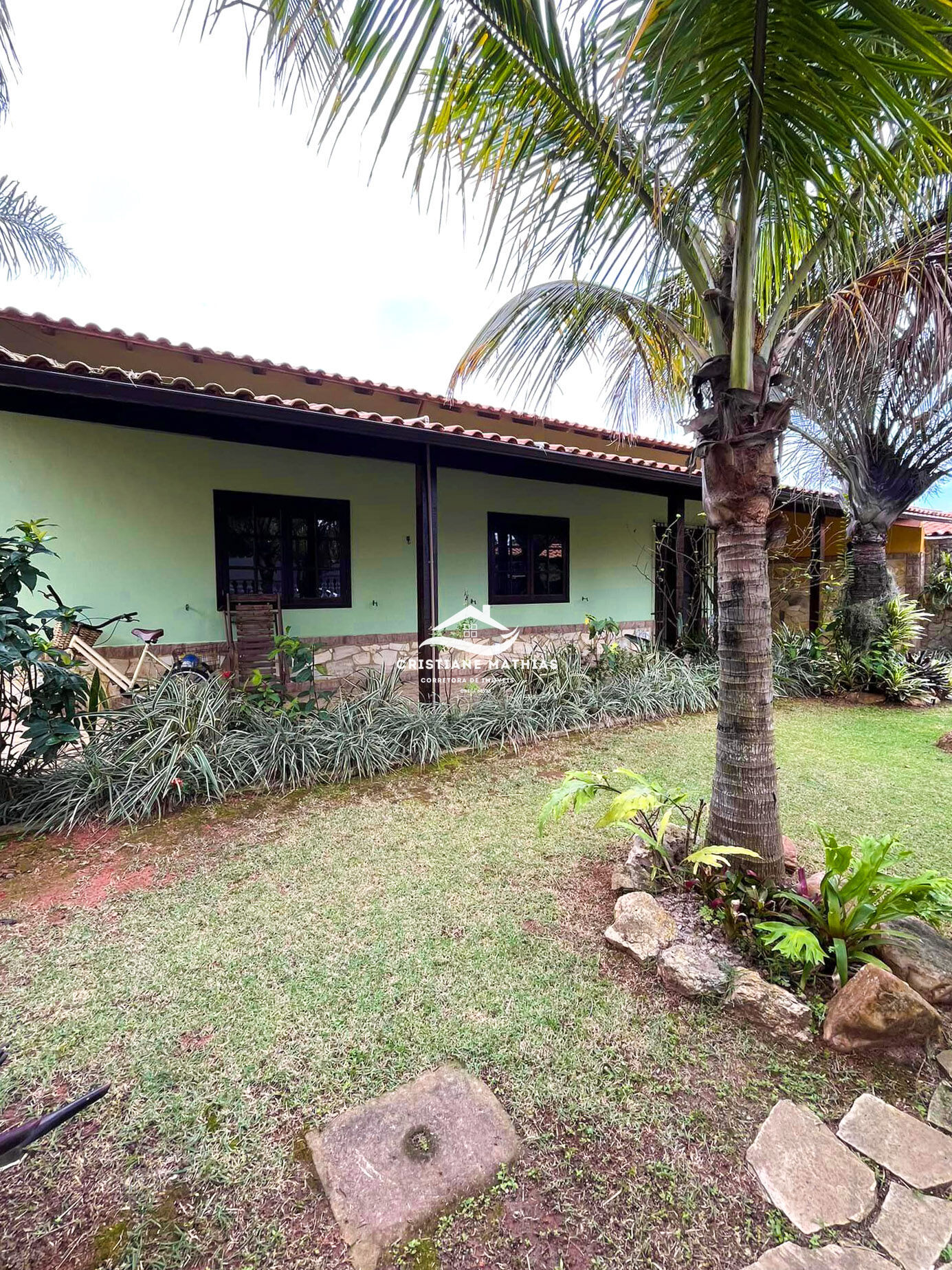 Casa à venda com 2 quartos, 250m² - Foto 2