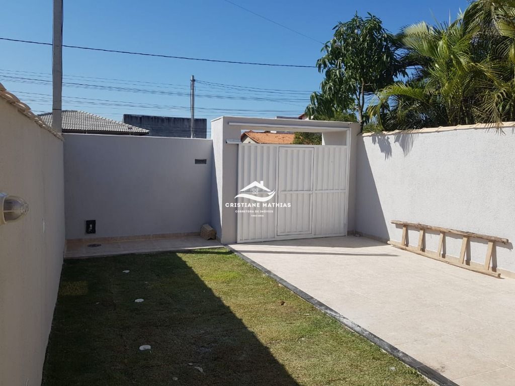 Casa à venda com 2 quartos, 68m² - Foto 2