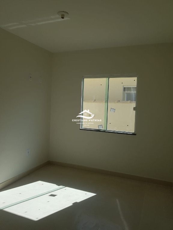 Casa à venda com 2 quartos, 68m² - Foto 10