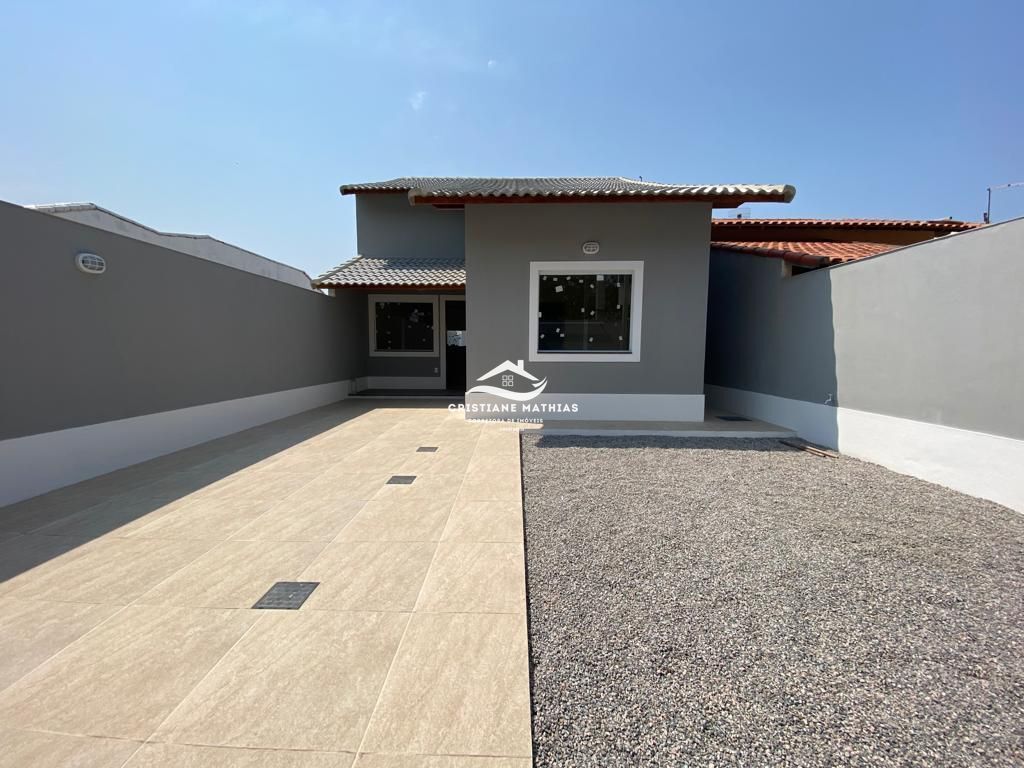 Casa à venda com 3 quartos, 106m² - Foto 1