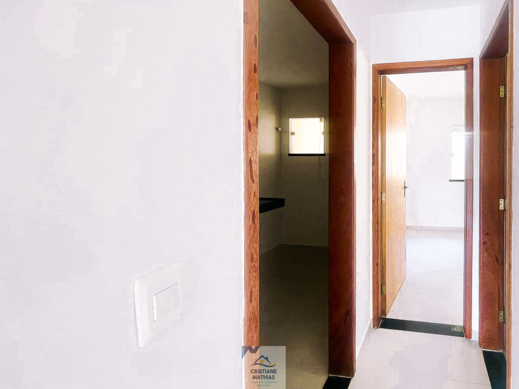 Casa à venda com 2 quartos, 65m² - Foto 11