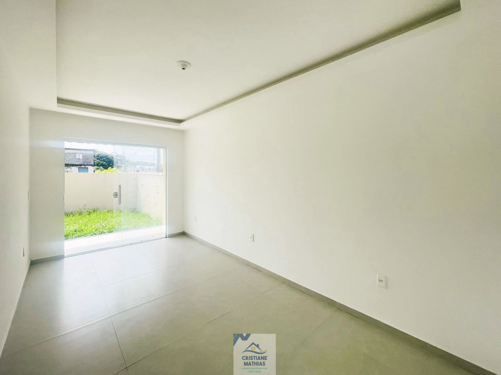 Casa à venda com 2 quartos, 65m² - Foto 4