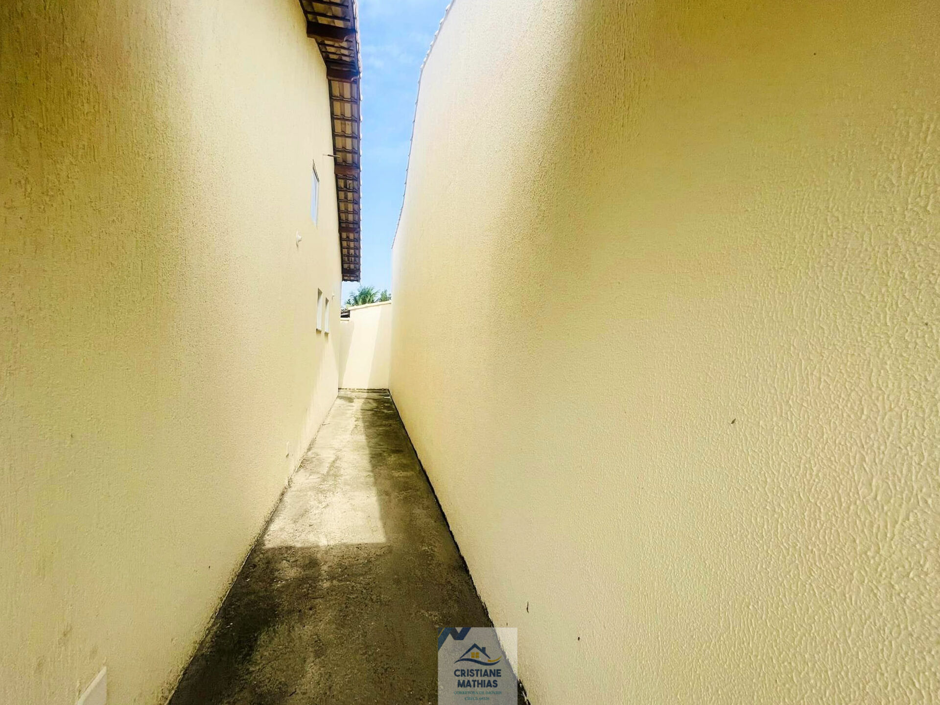 Casa à venda com 2 quartos, 65m² - Foto 15
