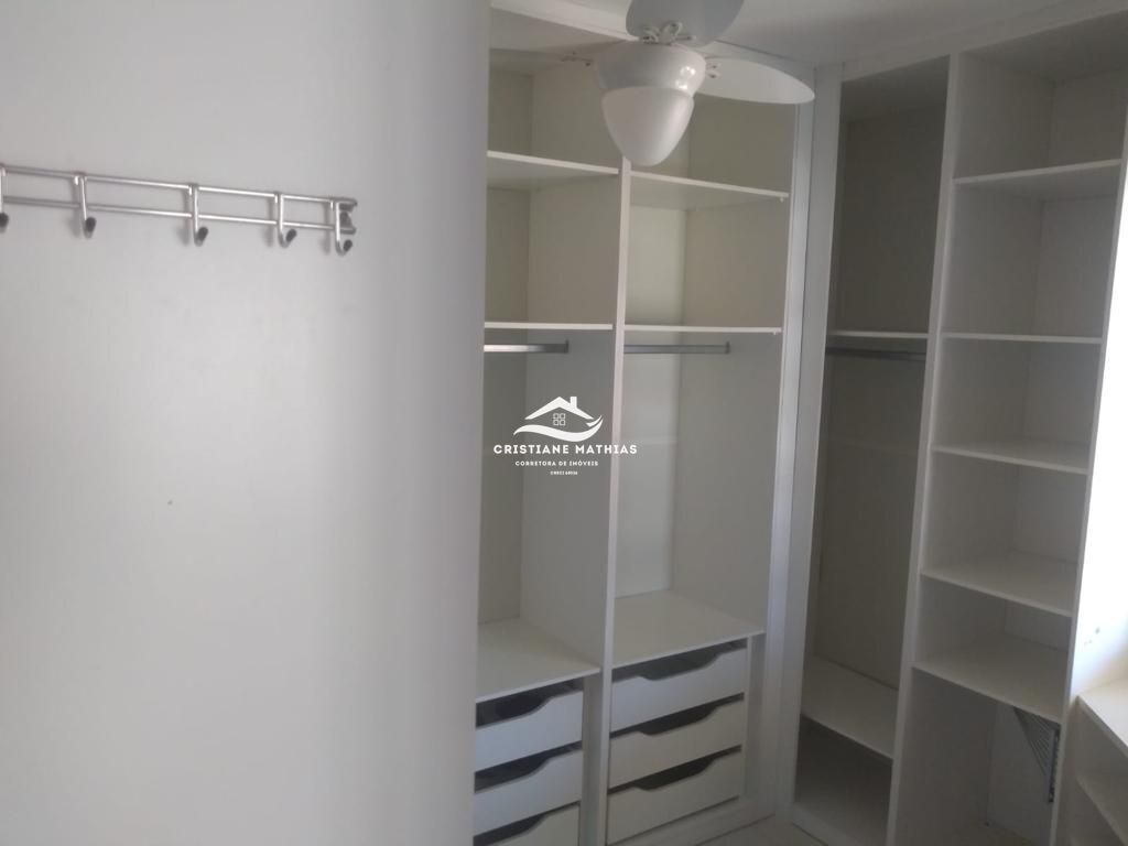 Casa à venda com 6 quartos, 290m² - Foto 15