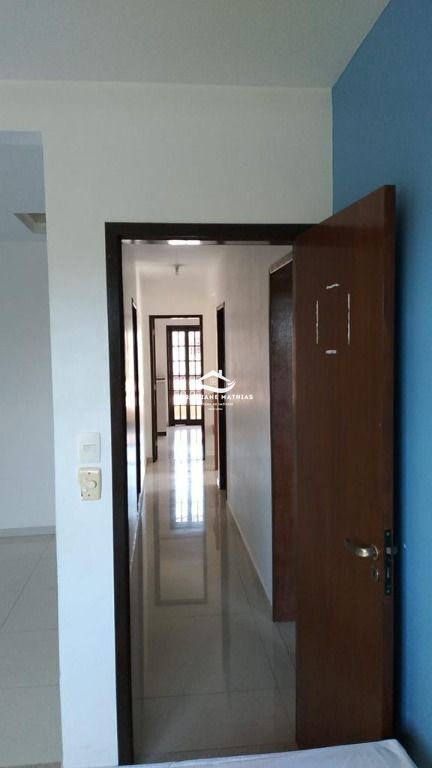 Casa à venda com 6 quartos, 290m² - Foto 17