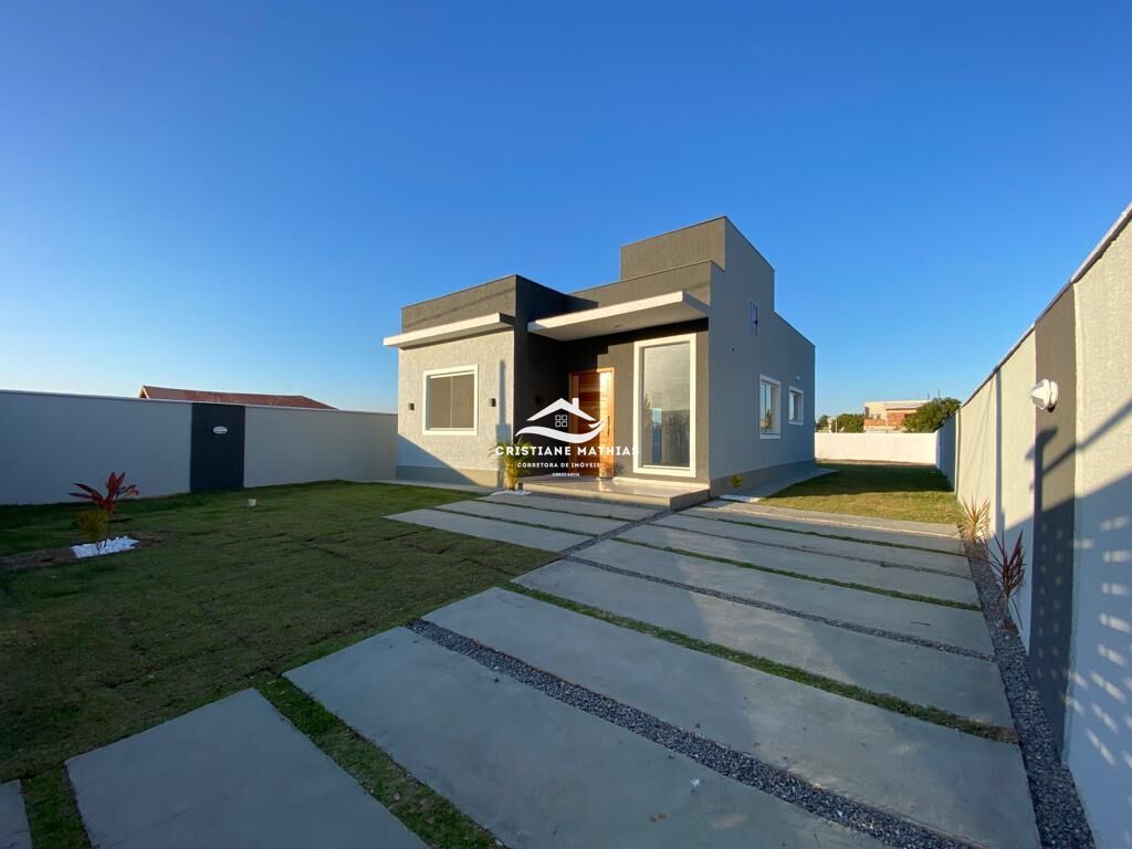 Casa à venda com 2 quartos, 76m² - Foto 1