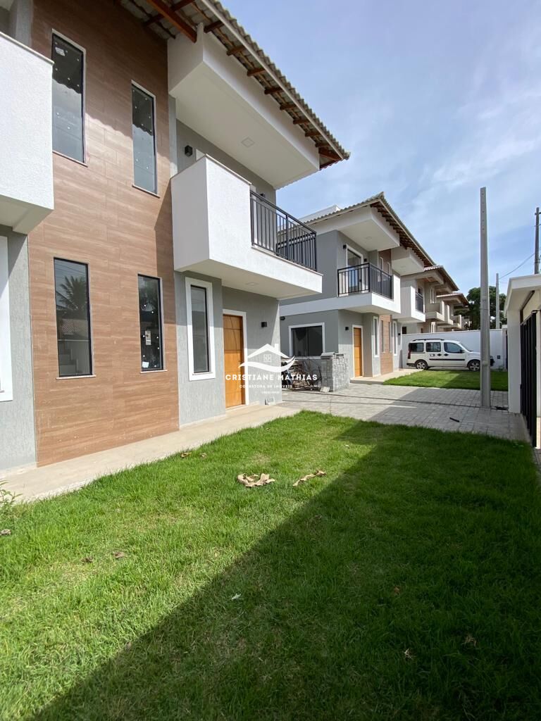 Casa à venda com 2 quartos, 83m² - Foto 1