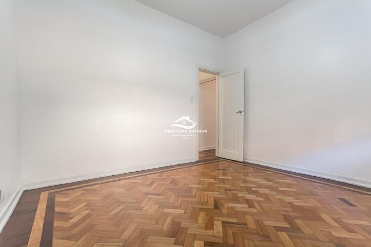 Apartamento à venda com 2 quartos, 80m² - Foto 17