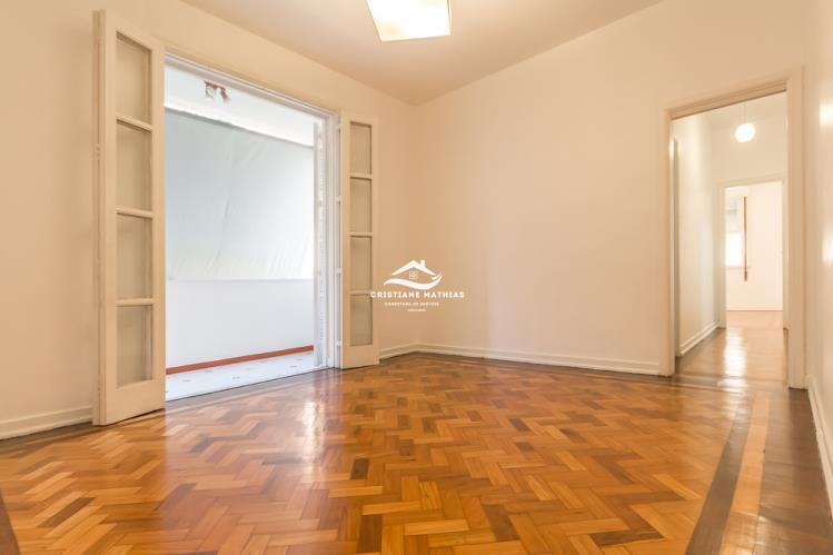 Apartamento à venda com 2 quartos, 80m² - Foto 2