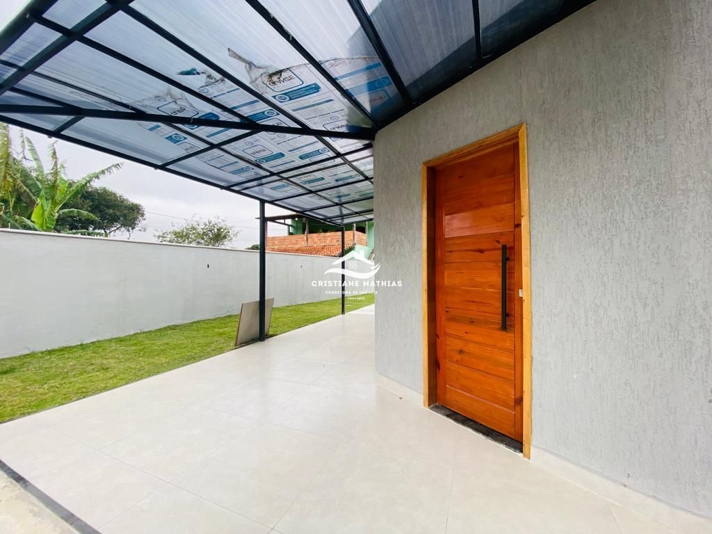 Casa à venda com 3 quartos, 100m² - Foto 4