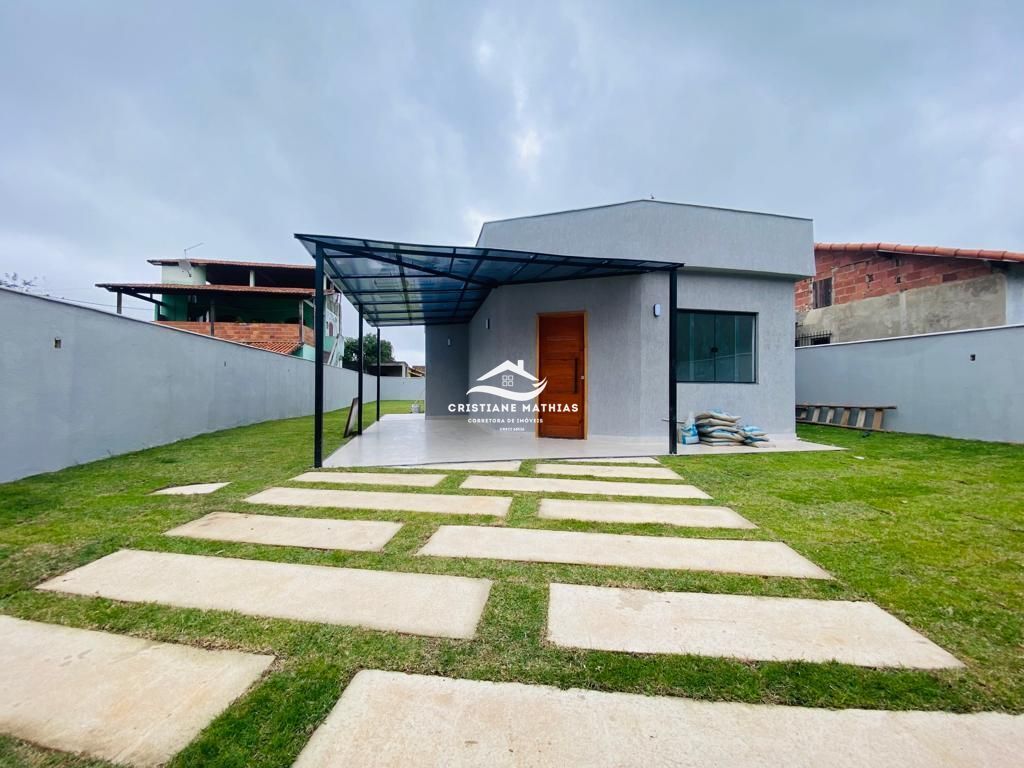 Casa à venda com 3 quartos, 100m² - Foto 1