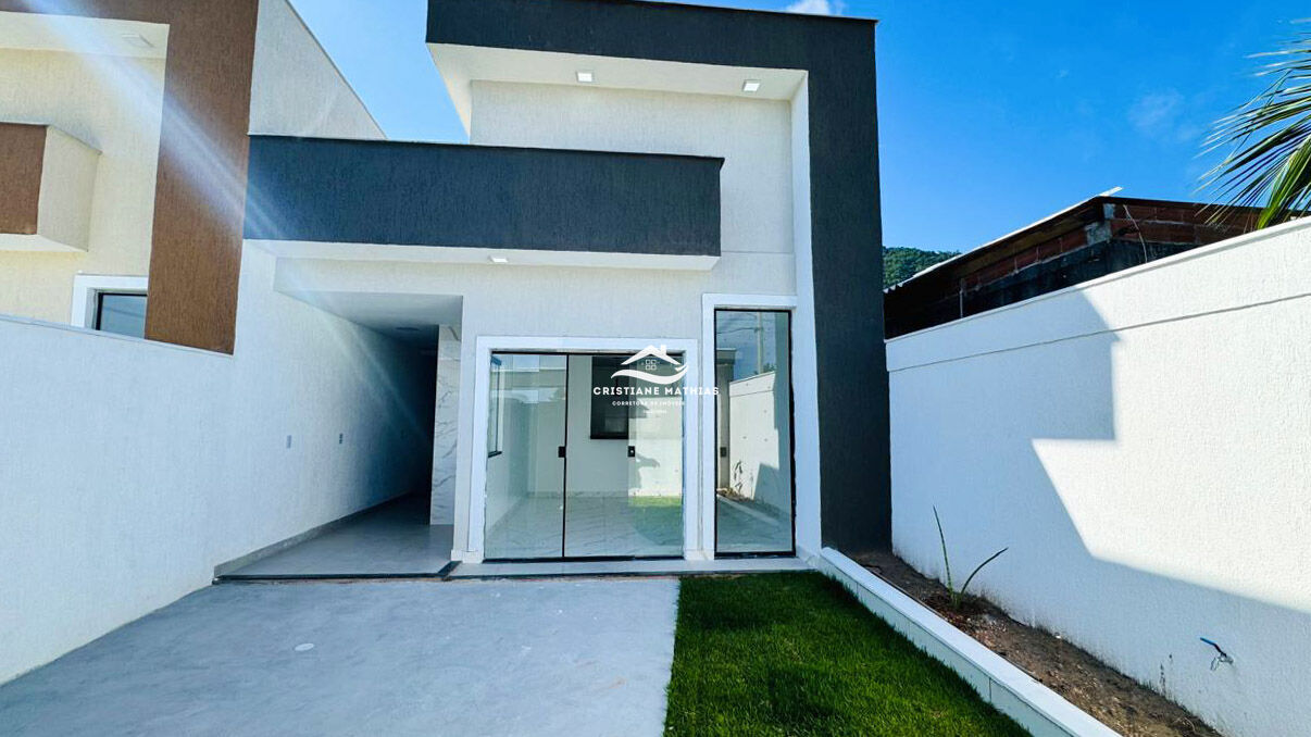 Casa à venda com 3 quartos, 100m² - Foto 1