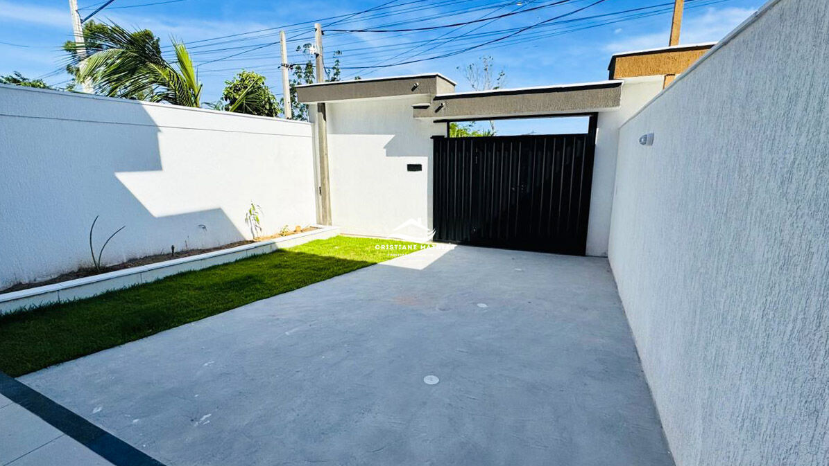 Casa à venda com 3 quartos, 100m² - Foto 2